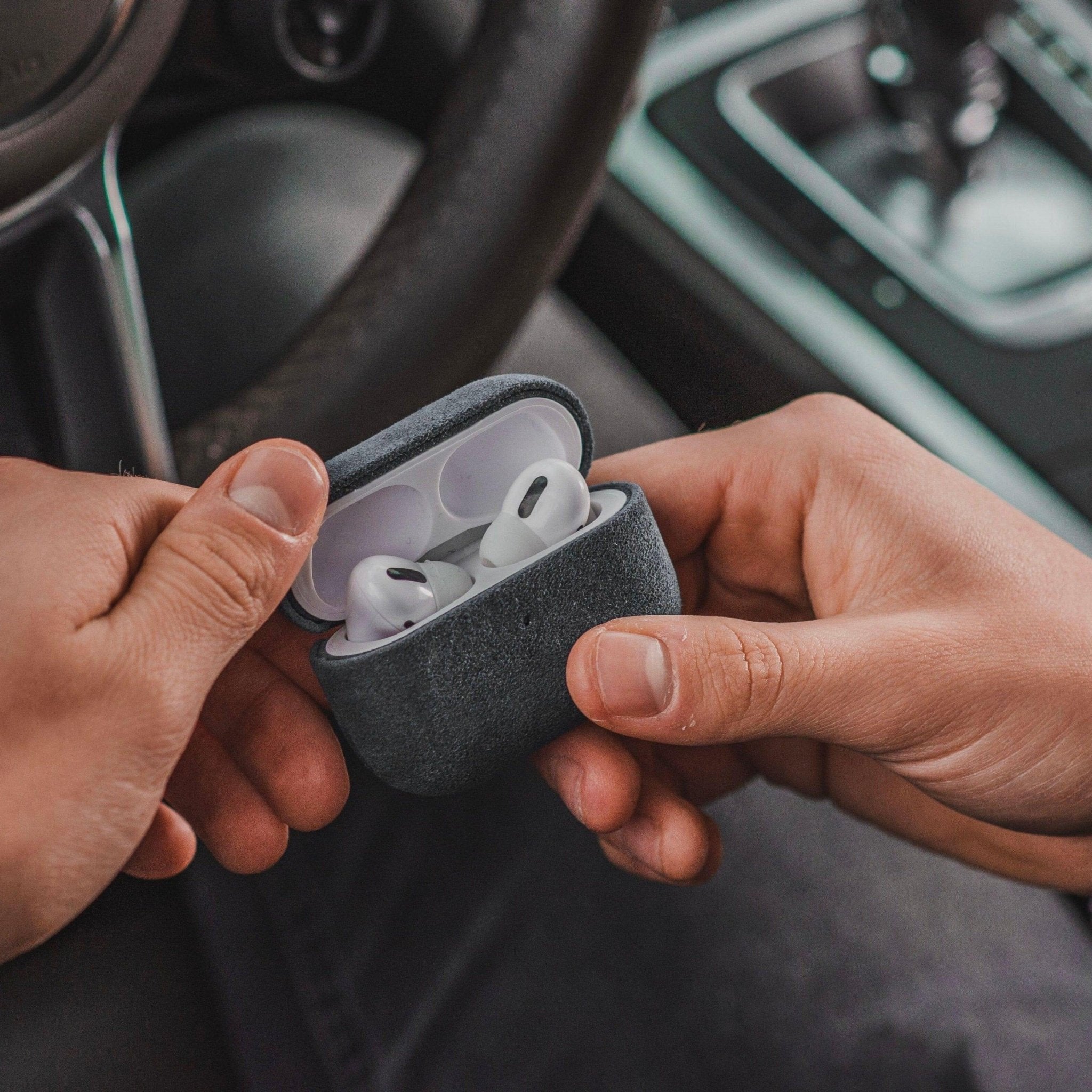 AirPods Pro Alcantara Case - Space Grey