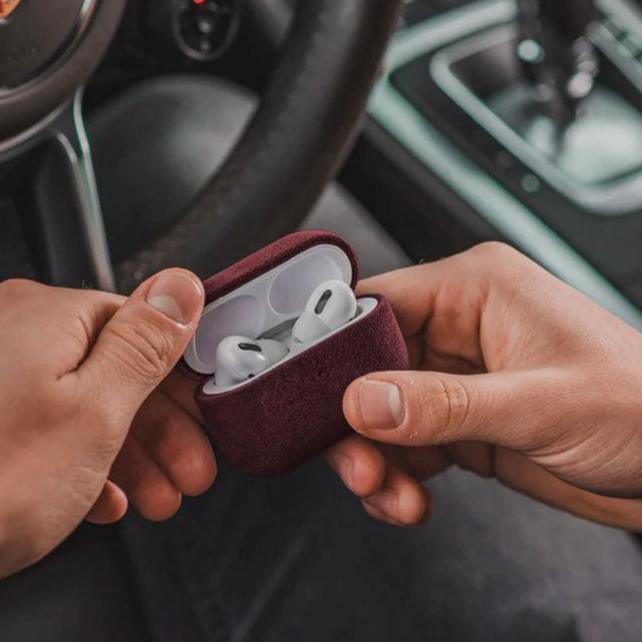 AirPods Pro Alcantara Case - Wine Red